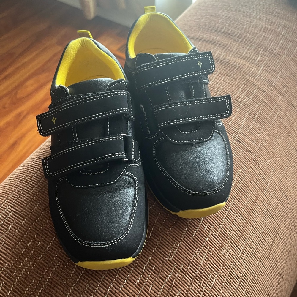 Kids Black & Yellow Velcro Sneakers